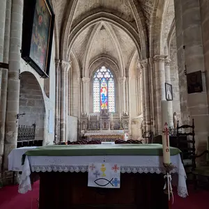 The Church of Auvers, between history and Van Gogh's perspective